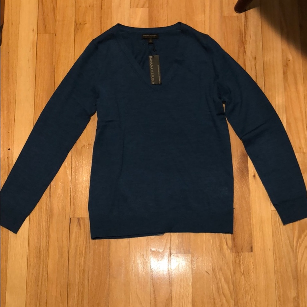 Banana Republic sweater